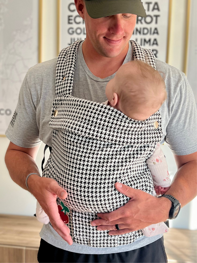 Coco Houndstooth - Woven Jacquard Premium Baby Carrier (7-35 lbs)
