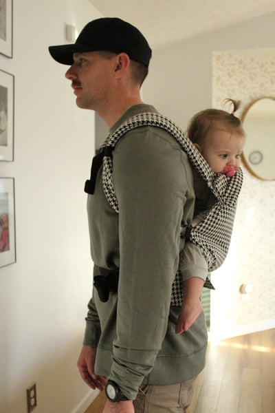 Coco Houndstooth - Woven Jacquard Premium Baby Carrier (7-35 lbs)